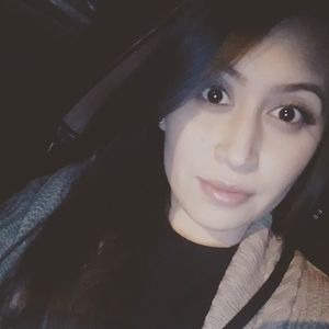 Meet your Posher, Daniela